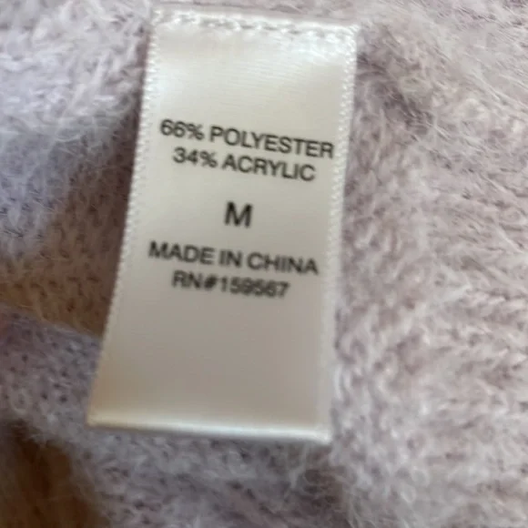 Soft fuzzy 2-piece sweater top - Picture 6 of 6